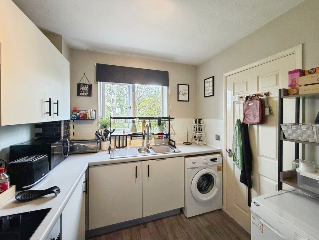 Property photo 3 of 10 5513526