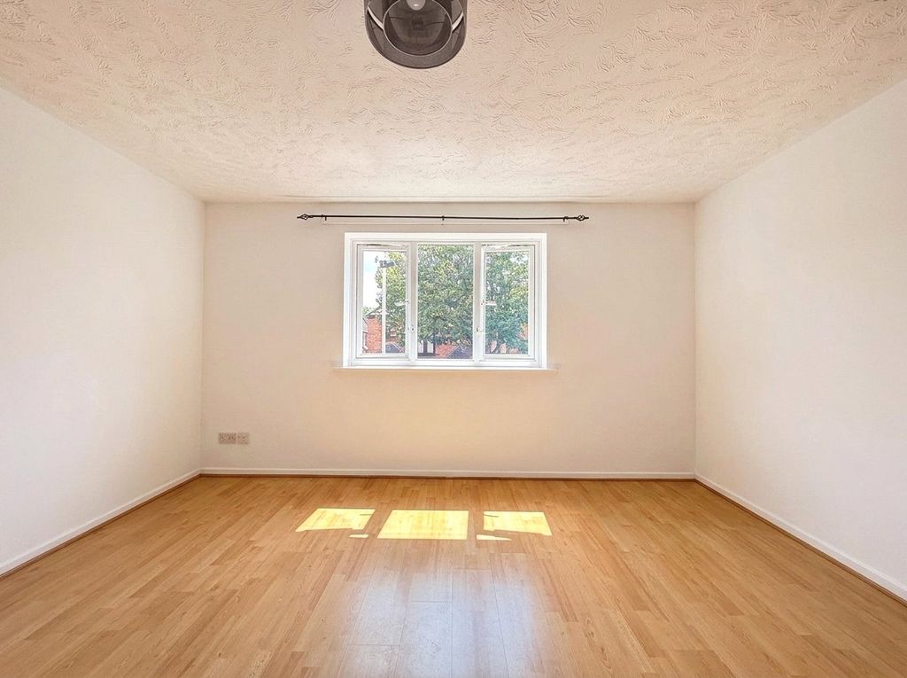 Property photo 3 of 7 Picture No. 08