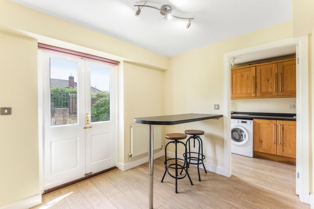 Property photo 2 of 11 0 General