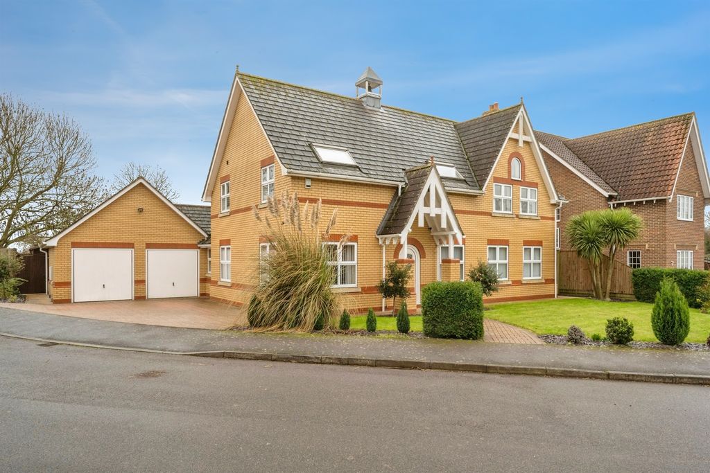 Property photo 1 of 22