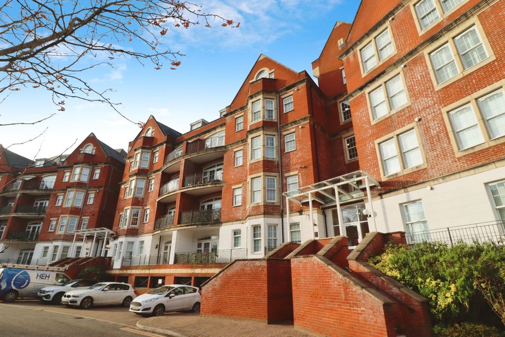 Property photo 1 of 20 Photo #1