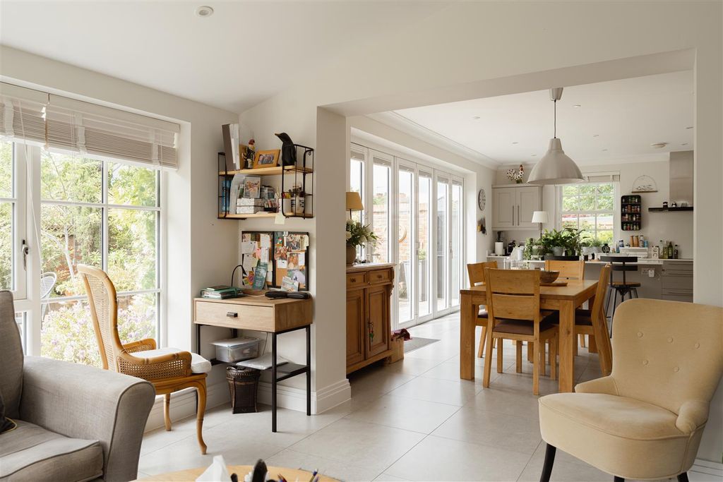 Property photo 3 of 25 12.Jpg