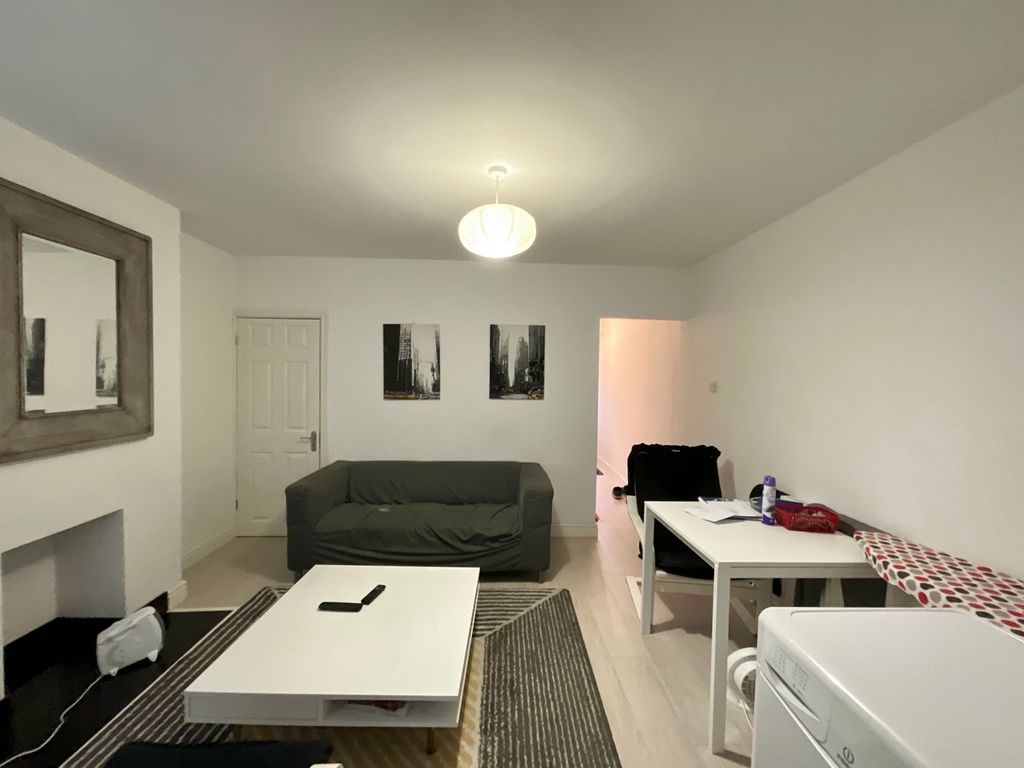 Property photo 2 of 12 79F13A6F267492d600031Bfdfd490F9A2E3A915E.Jpeg