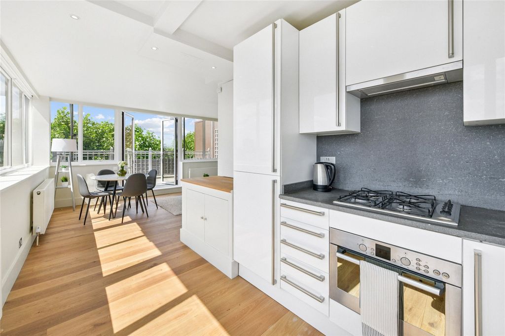 Property photo 3 of 15 Kitchen