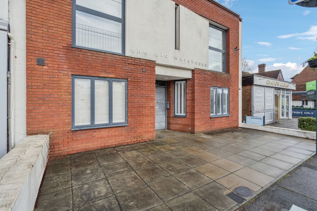 Property photo 1 of 9