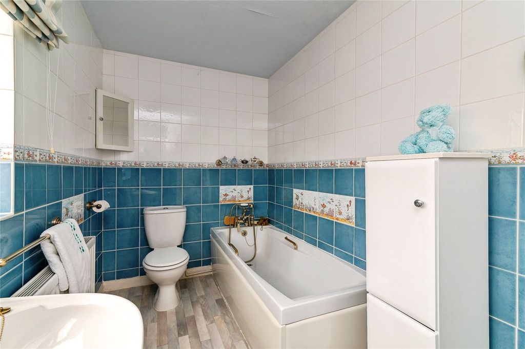 Property photo 3 of 22 Picture No. 42