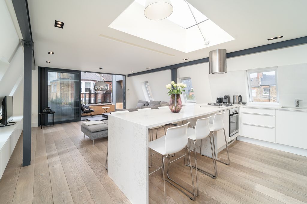Property photo 3 of 14 Ndb01716-Edit