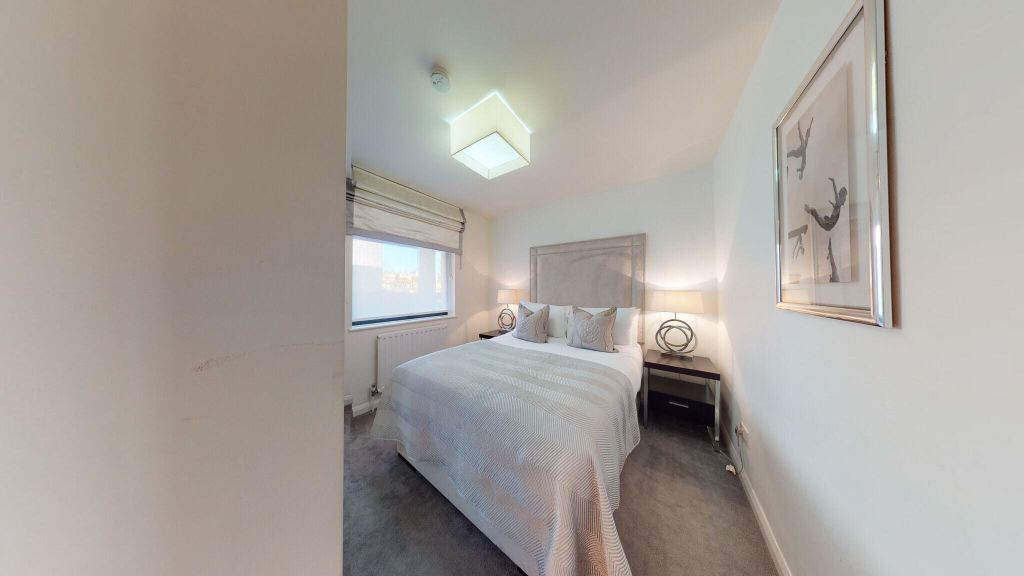 Property photo 3 of 16 Bedroom