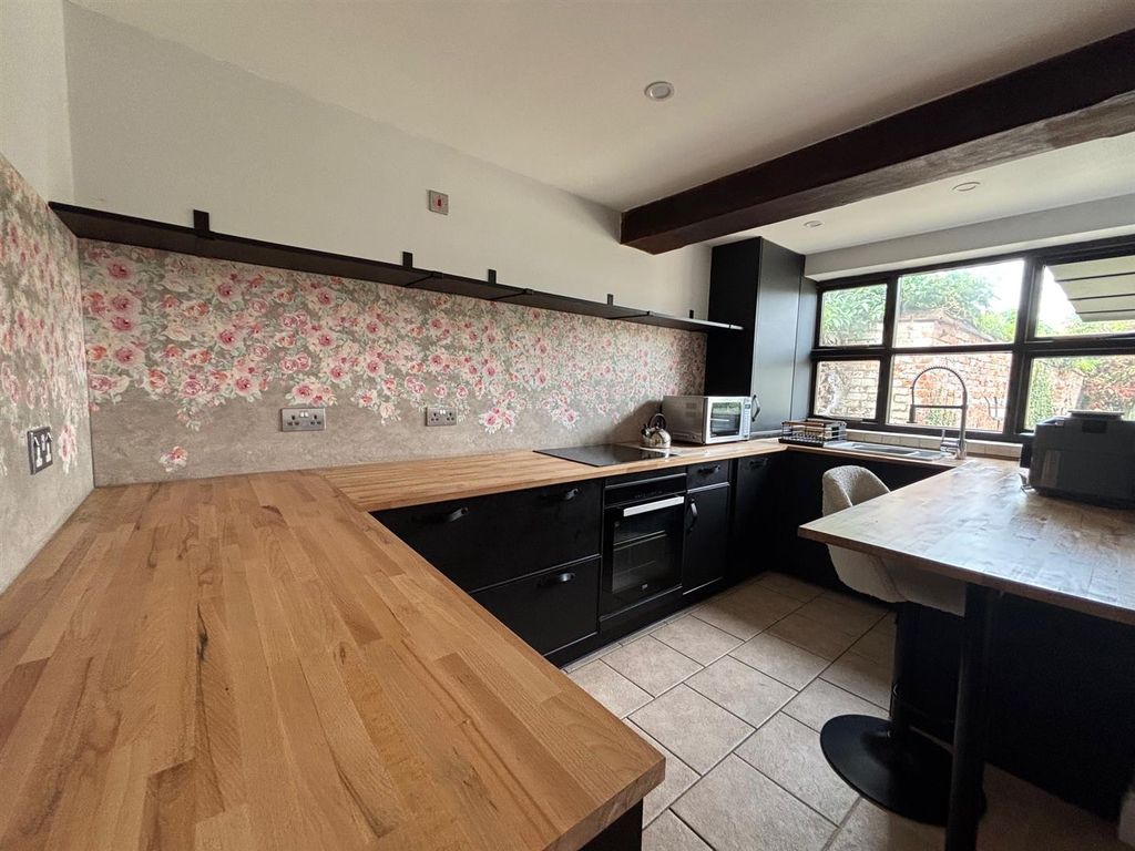 Property photo 3 of 16 Img_5735.Jpg