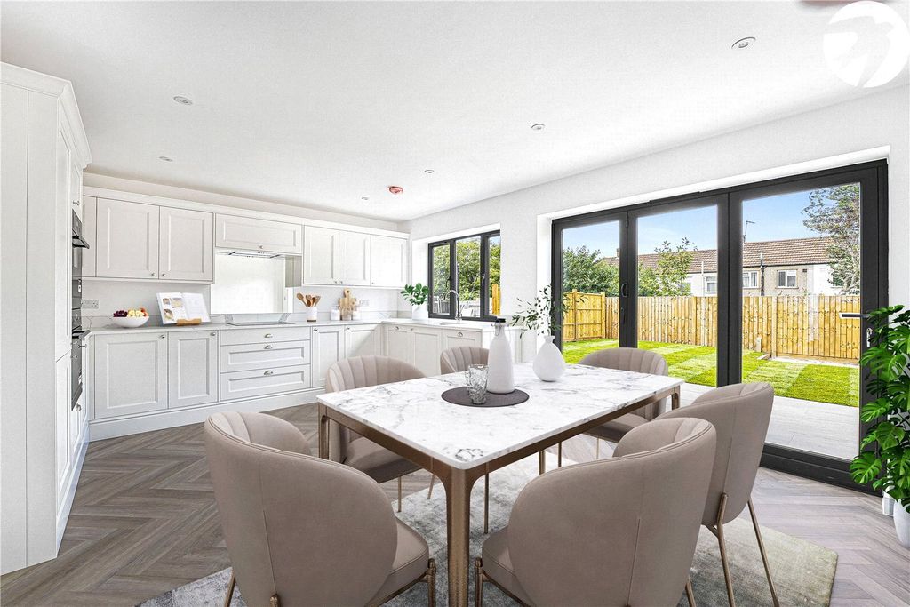 Property photo 3 of 17 Kitchen Diner