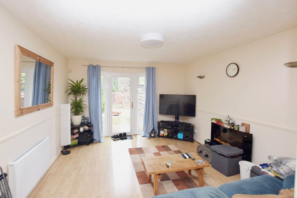 Property photo 2 of 7 Sitting Room