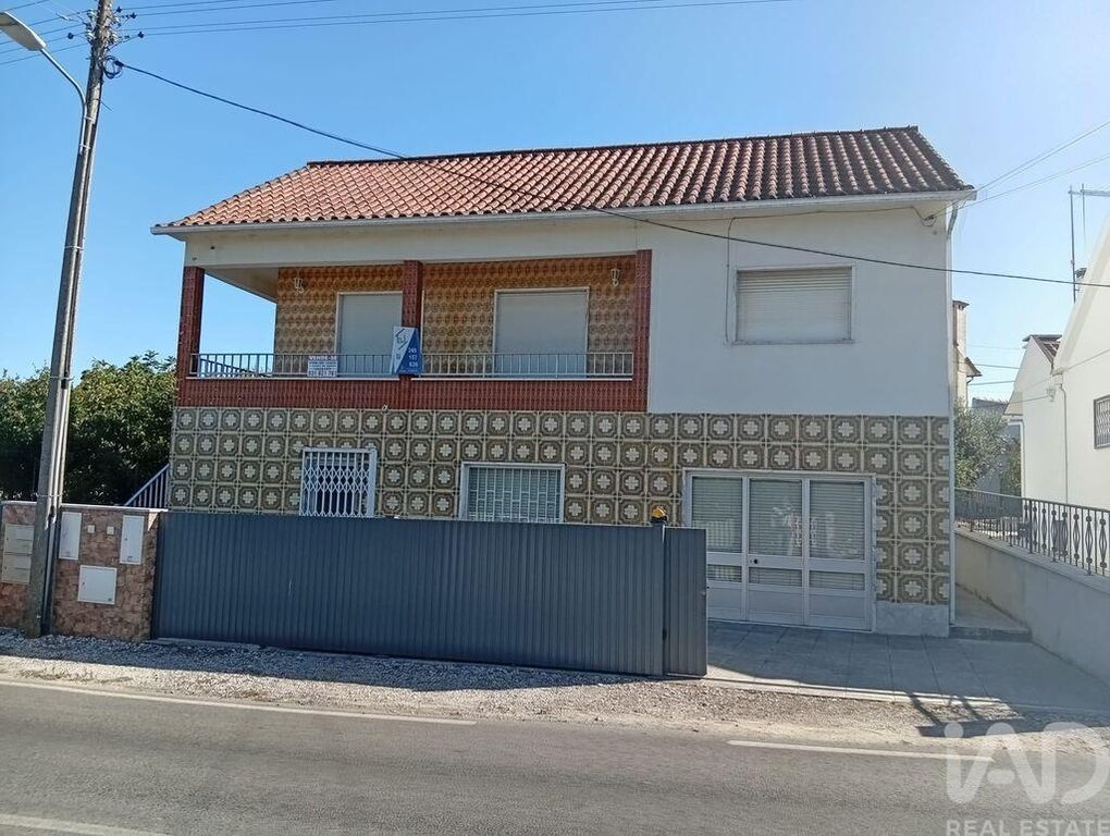 Property photo 1 of 38