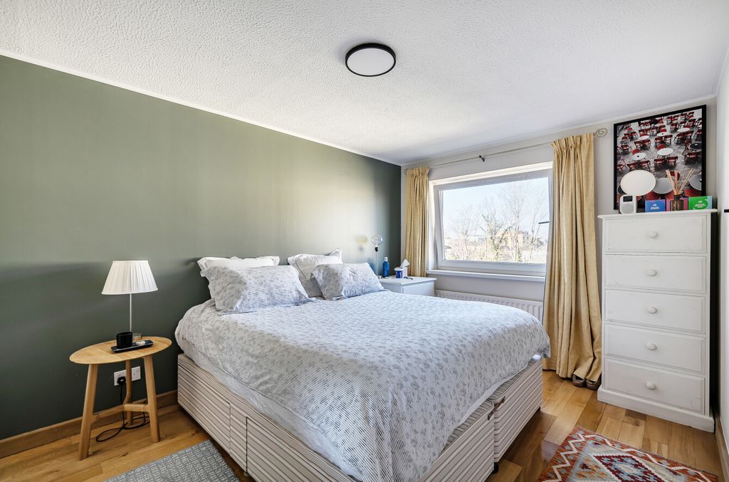 Property photo 3 of 14 1431940-6-69B97c8...