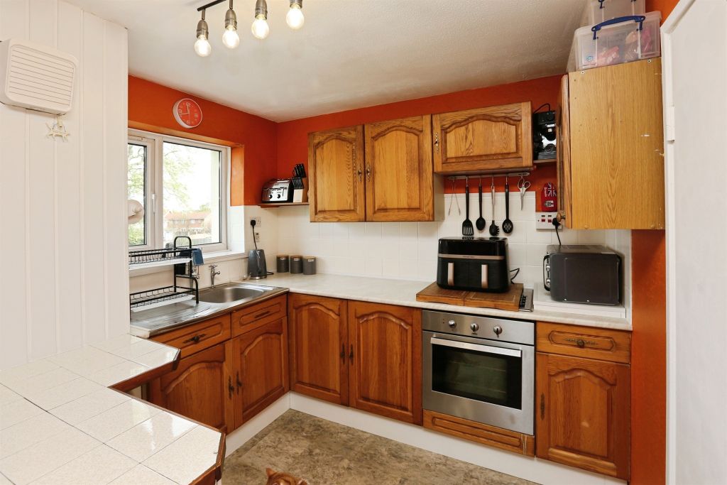 Property photo 3 of 15