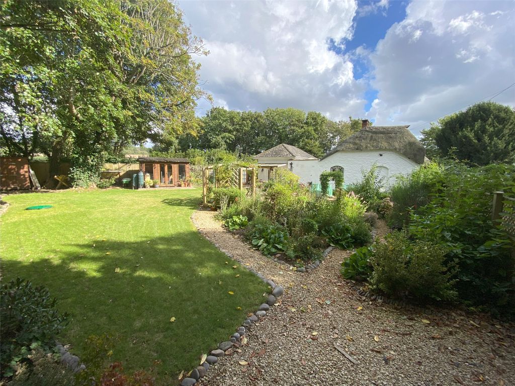 Property photo 2 of 22 Picture No. 36