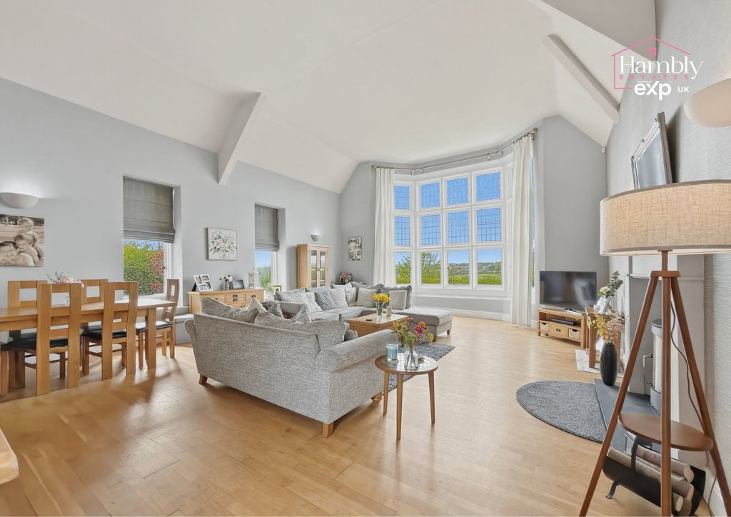 Property photo 3 of 29