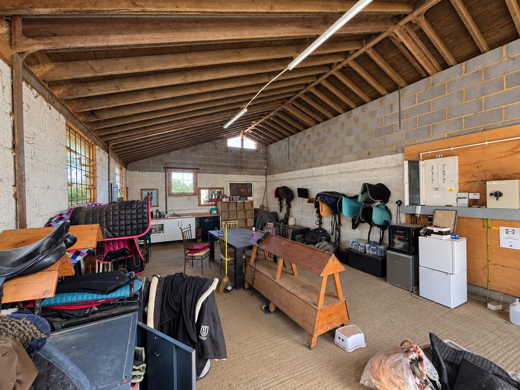 Property photo 3 of 4