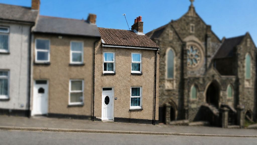 Property photo 1 of 25
