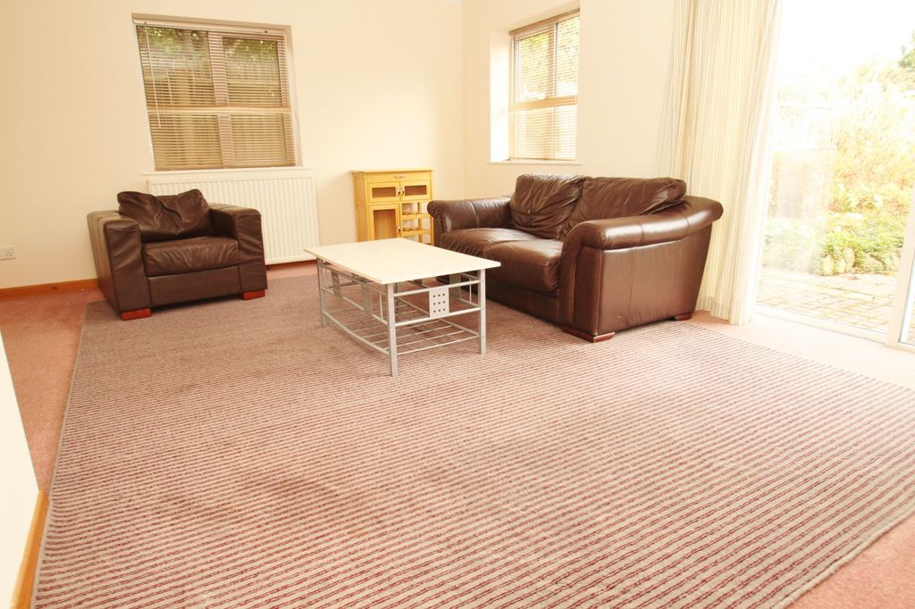 Property photo 2 of 12 Photo 21