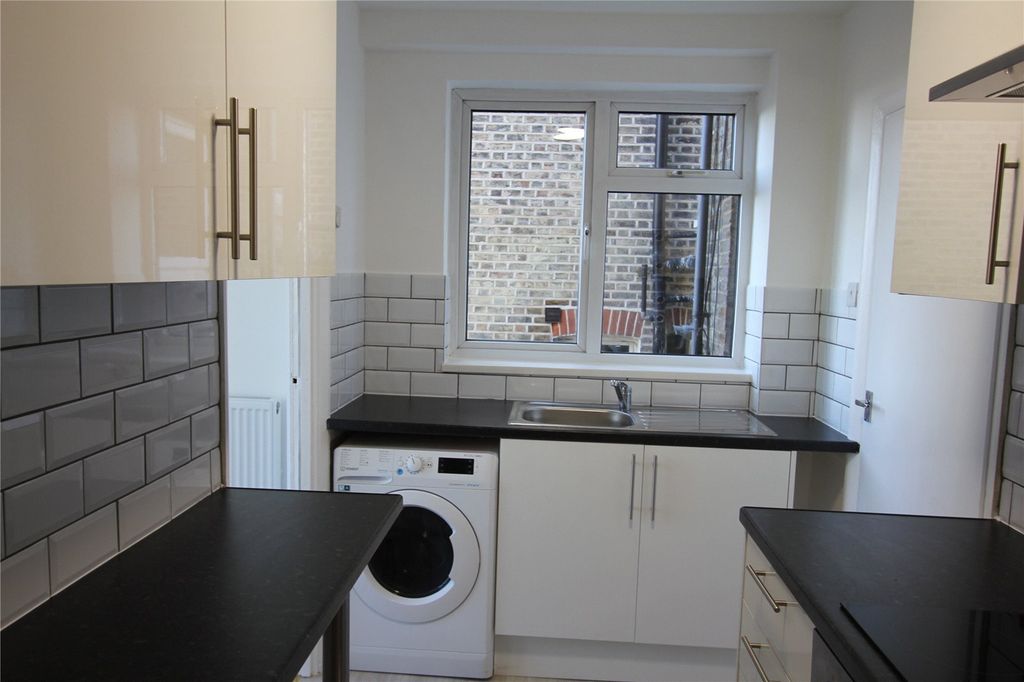 Property photo 2 of 11 Picture No. 11