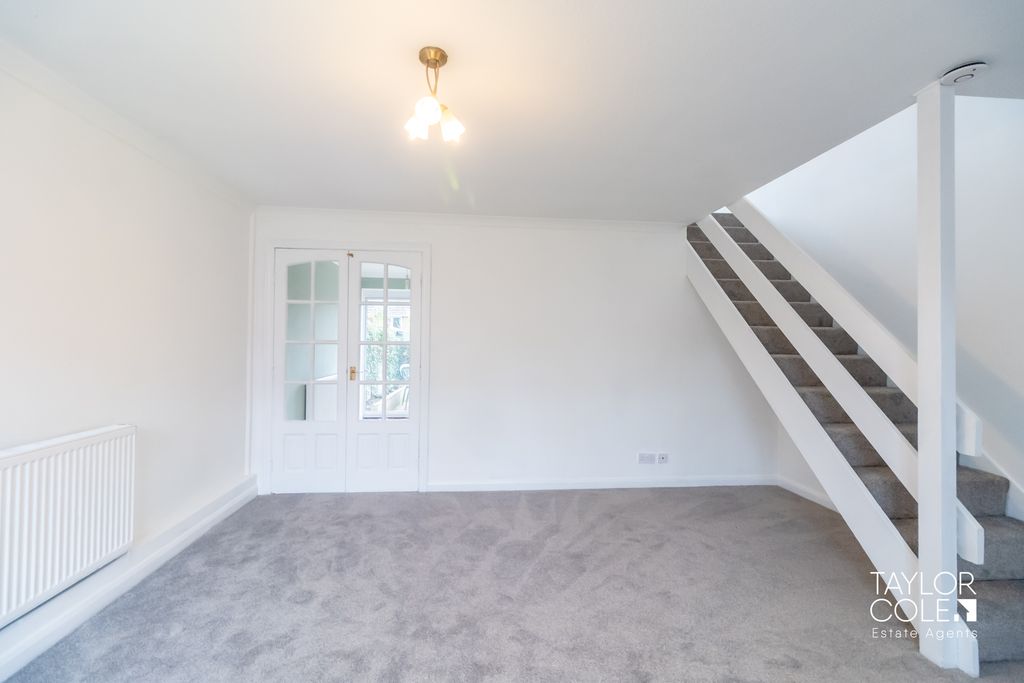 Property photo 3 of 22