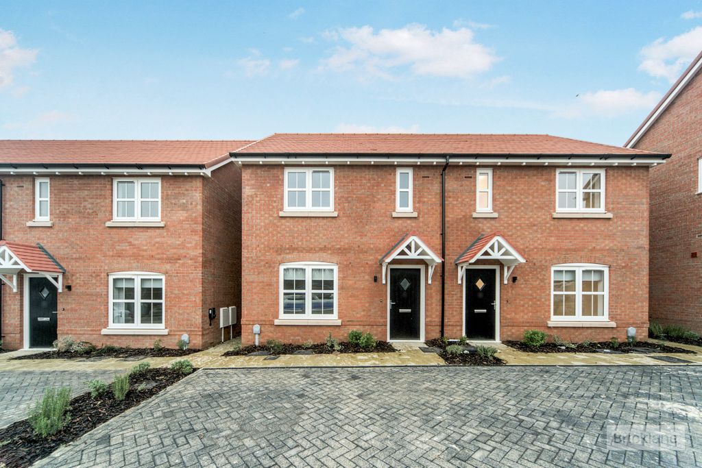 Property photo 1 of 14 Front