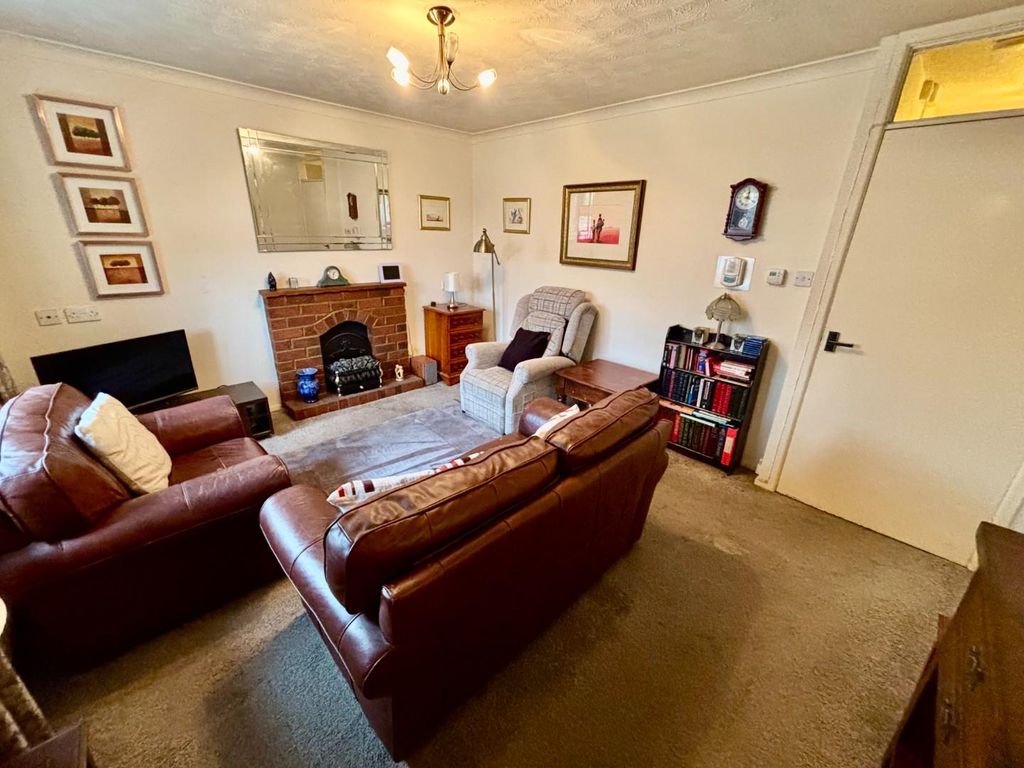 Property photo 3 of 14