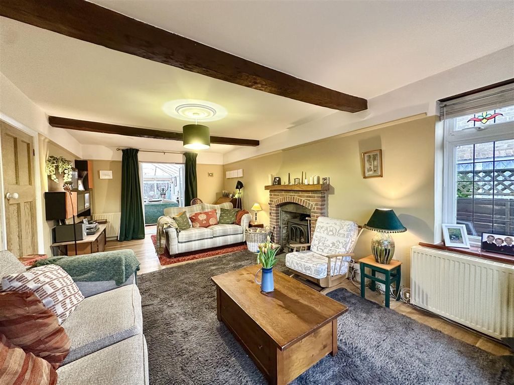 Property photo 2 of 29