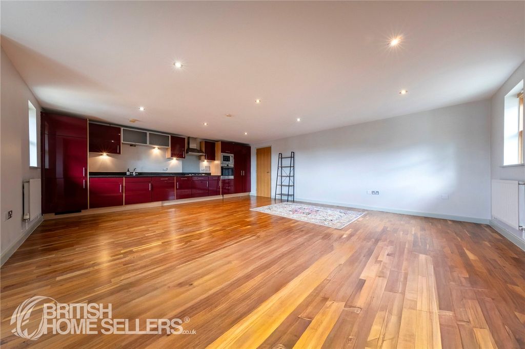 Property photo 3 of 22 Picture No. 07