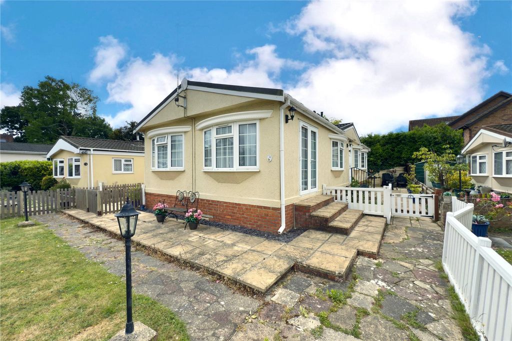 Property photo 1 of 27 Picture No. 31