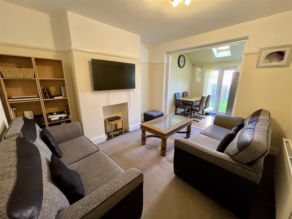 Property photo 3 of 20 Dining Room