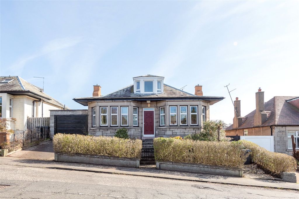 Property photo 1 of 31 Picture No. 33