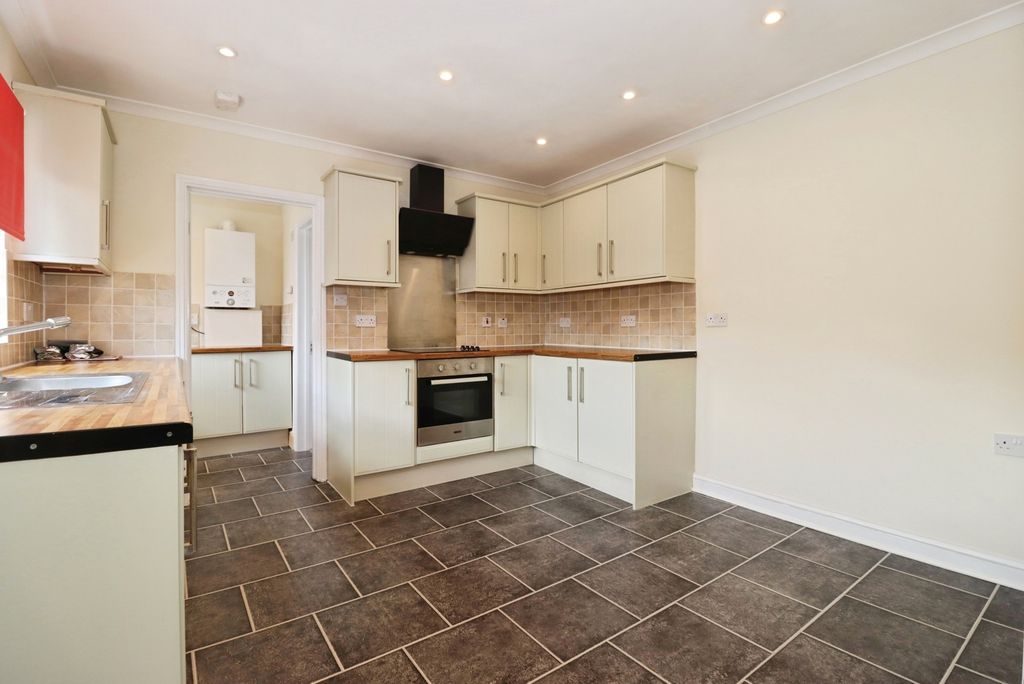 Property photo 3 of 11 Pbox-Img.Jpg