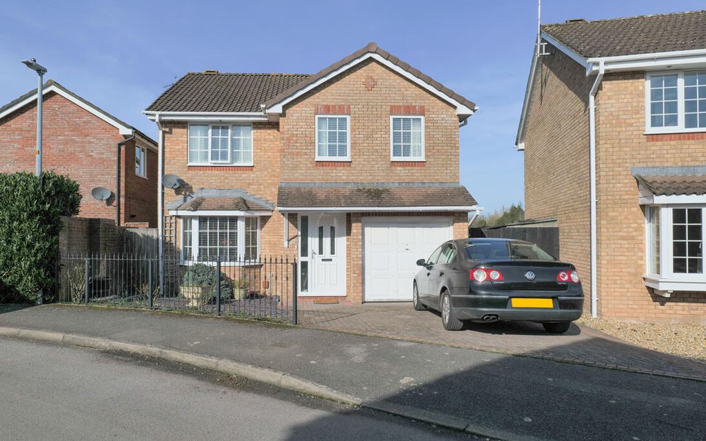 Property photo 1 of 21 P1068246-Edit.Jpg