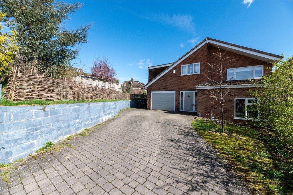 Property photo 1 of 32 Picture No. 32