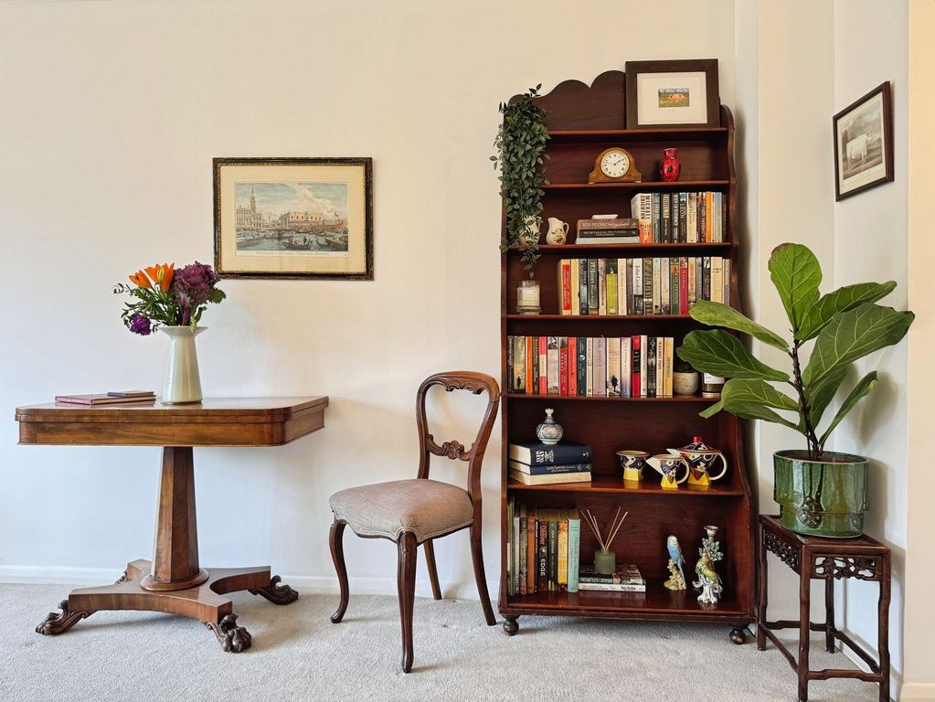 Property photo 3 of 18