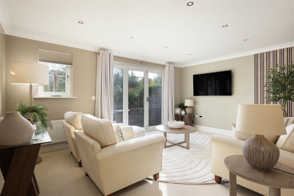 Property photo 3 of 21 00003.Jpg