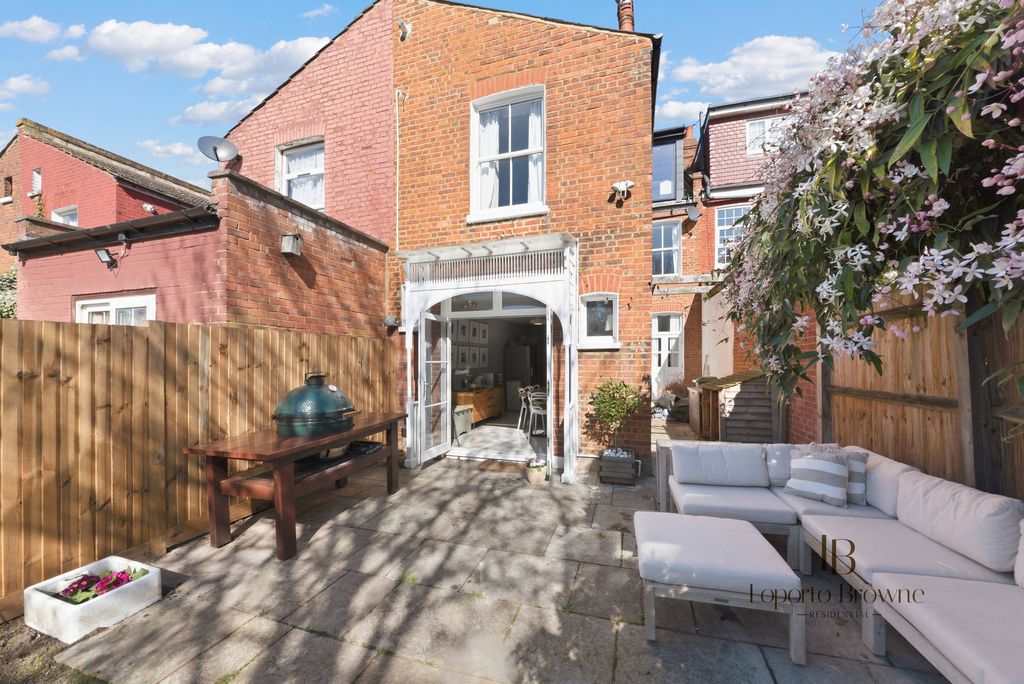 Property photo 3 of 29