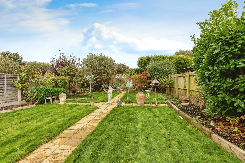 Property photo 1 of 16