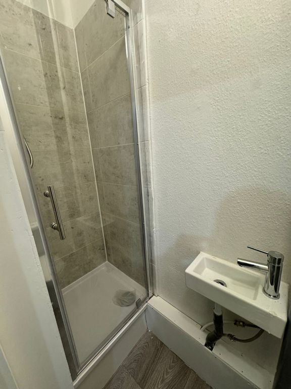Property photo 3 of 3