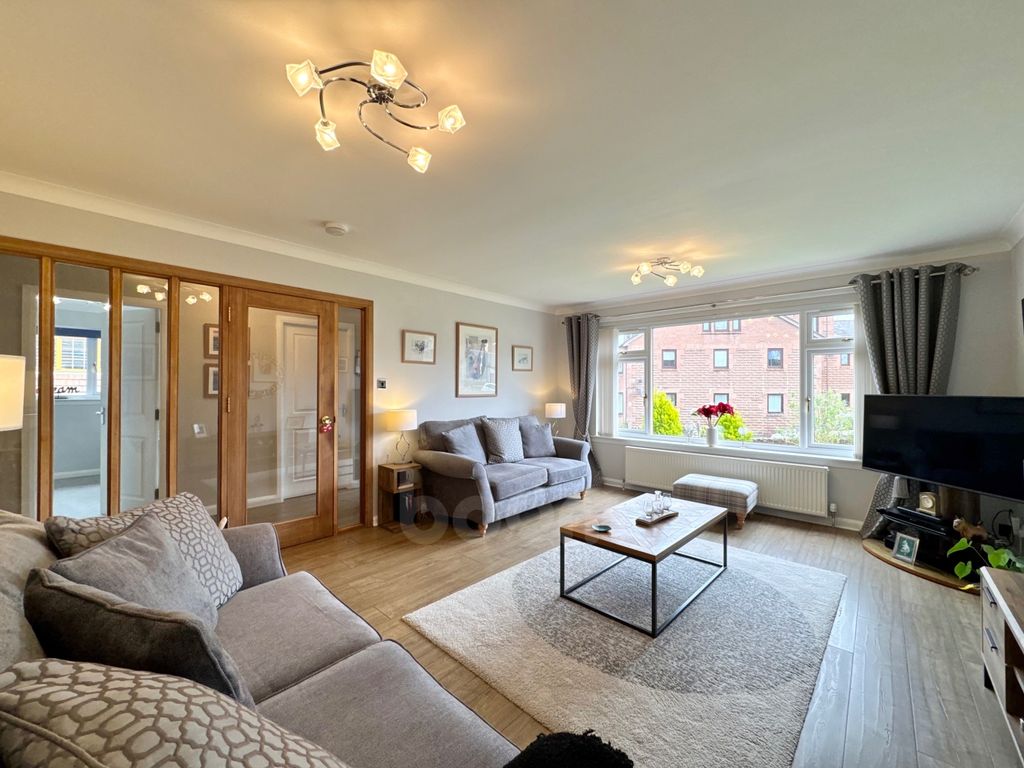 Property photo 2 of 23 The Lane, Skelmorlie Lounge