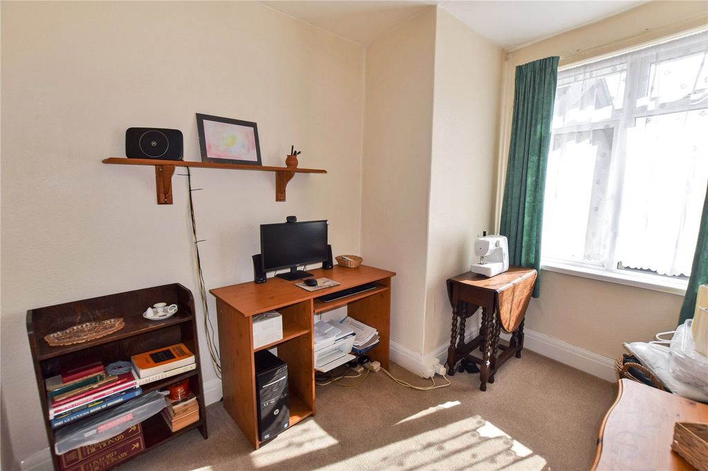 Property photo 3 of 21 Picture No. 09