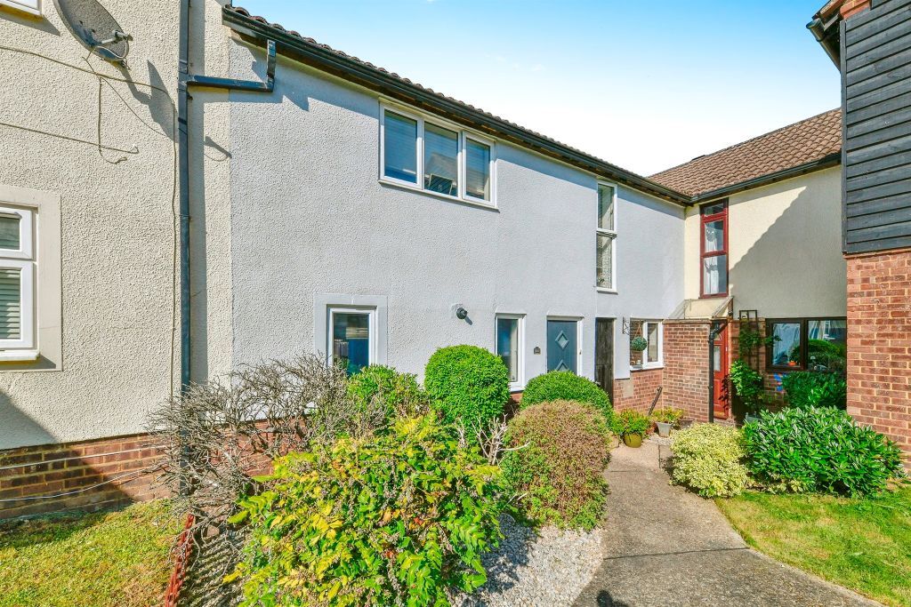 Property photo 1 of 17