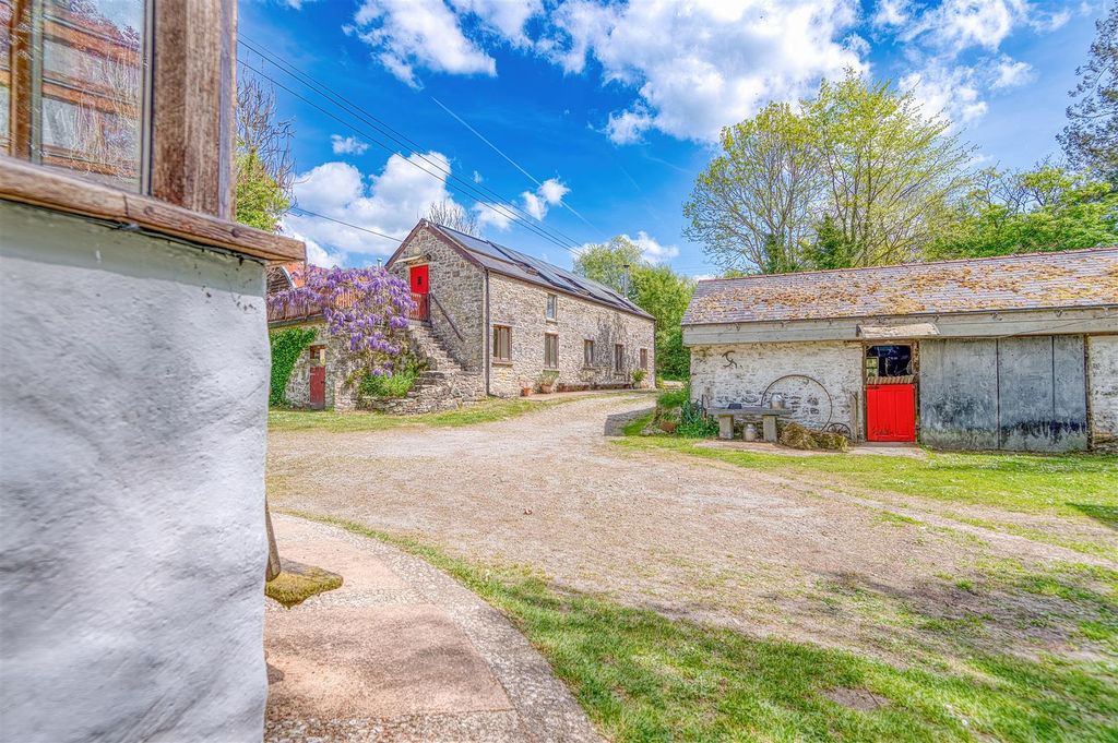 Property photo 3 of 69 Barn Conversion, Barn And Courtyard