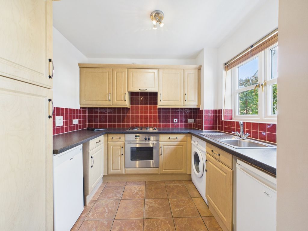 Property photo 2 of 12 Cam01721G0-Pr0142-Still001