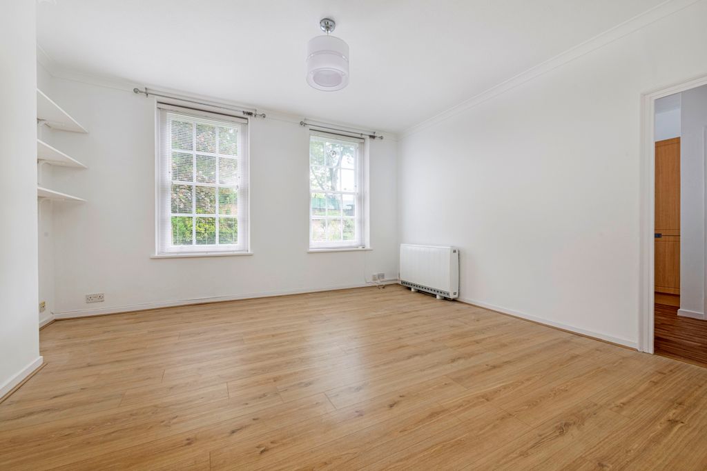 Property photo 3 of 11 1