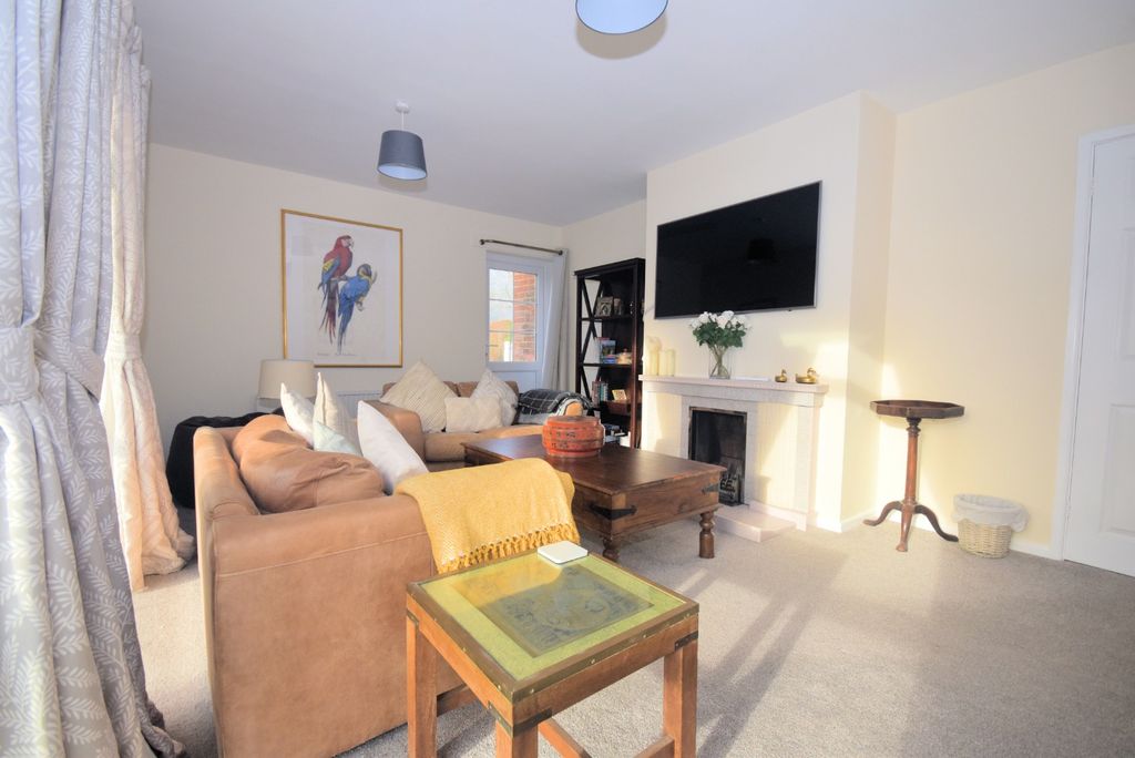 Property photo 3 of 13 4718533