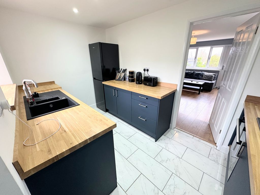 Property photo 3 of 14 New Kitchen 2