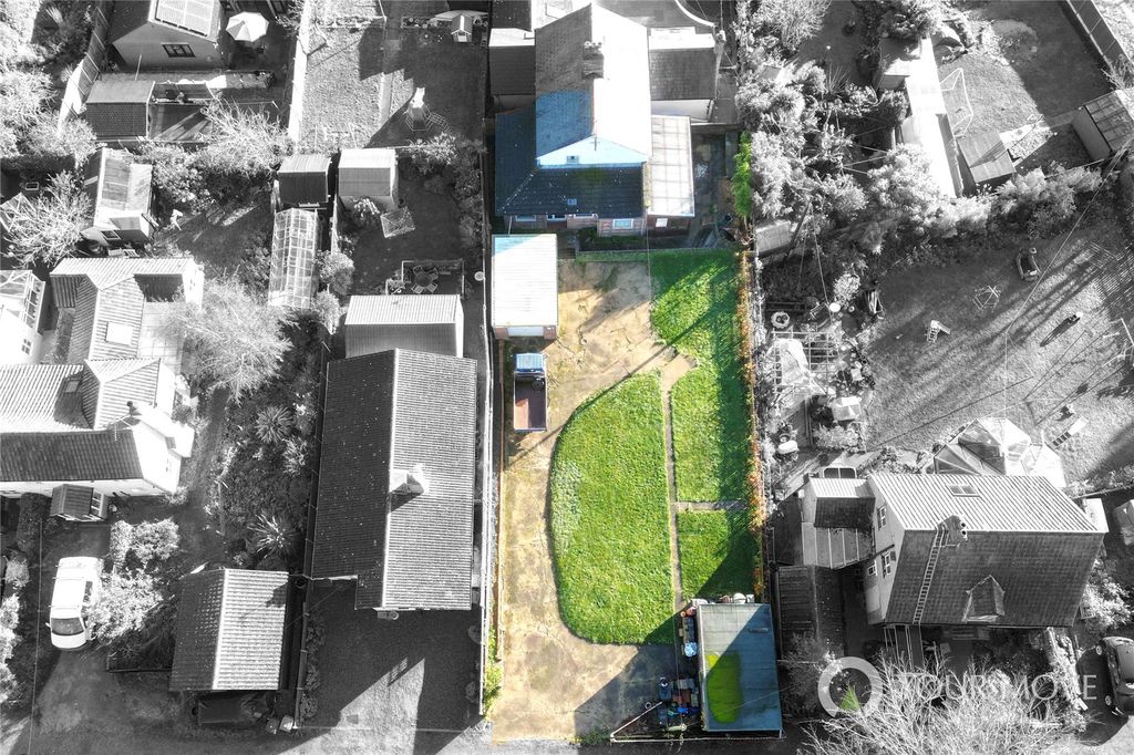 Property photo 3 of 17 Picture No. 26