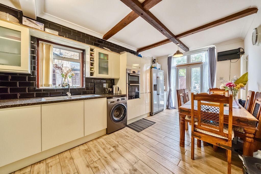 Property photo 2 of 14 Kicthen